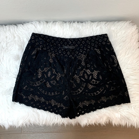 BCBGMaxAzria Black Lace Shorts with Pockets Size Small - Picture 8 of 12